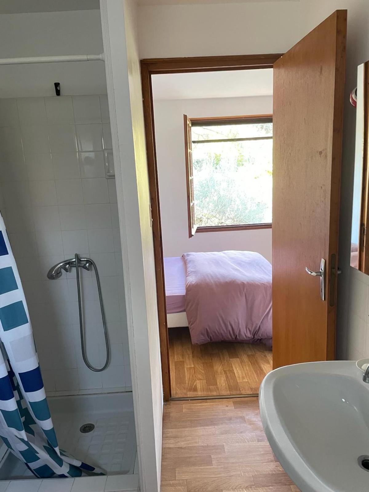Appartement Au Fond Du Jardin Saint Jean du Pin Exterior foto